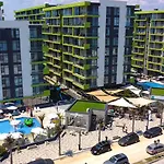 Ayo Pool & Mamaia Nord *